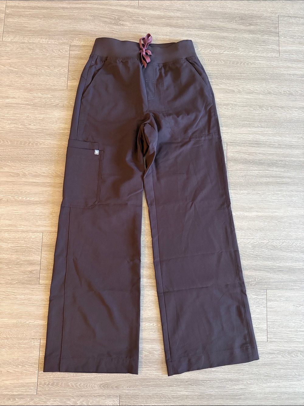 NWT Figs Espresso Isabel High-Waisted Wide-Leg Scrub Pants - Picture 7 of 9